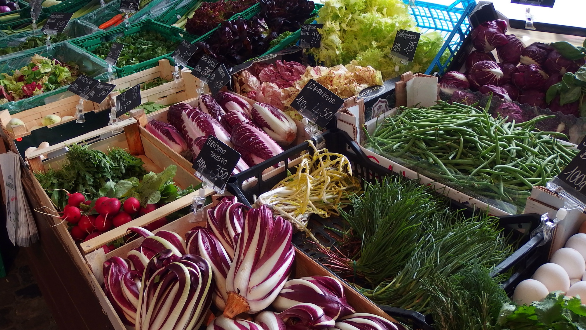 Bury: Market town on the River Irwell